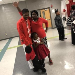 Meet your Posher, Donnellandlatoya